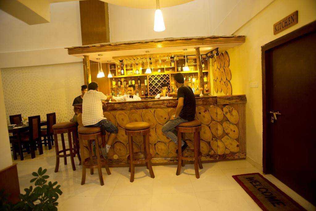 Hotel Swapna Bagh- Your Place ポカラ エクステリア 写真