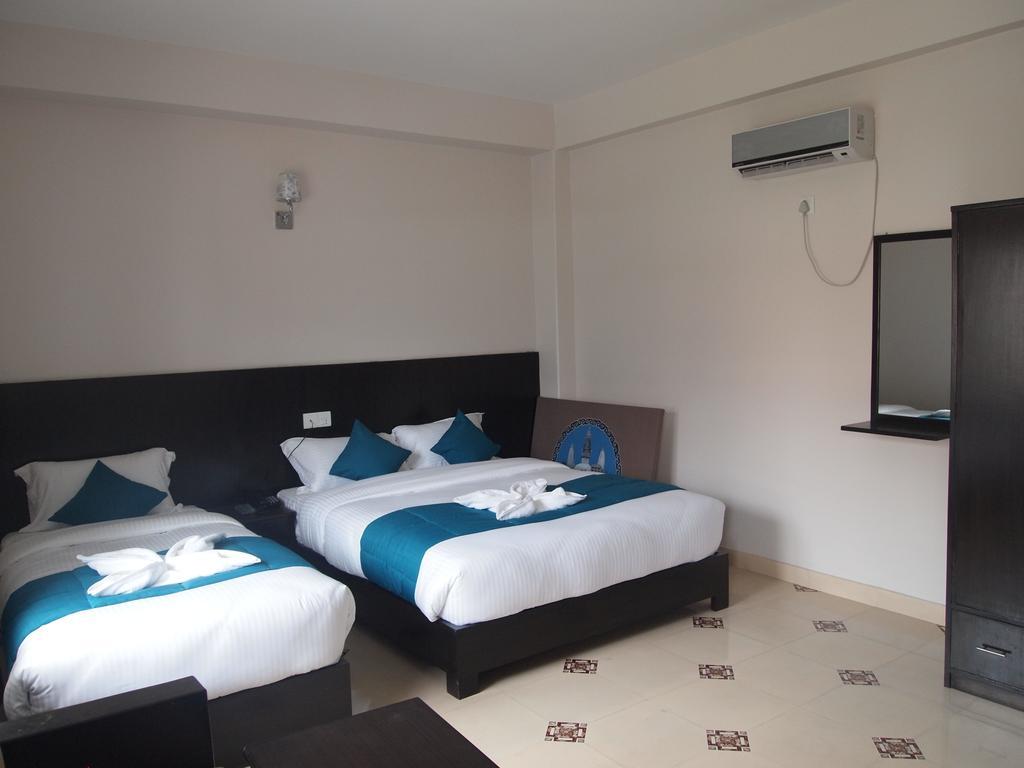 Hotel Swapna Bagh- Your Place ポカラ エクステリア 写真