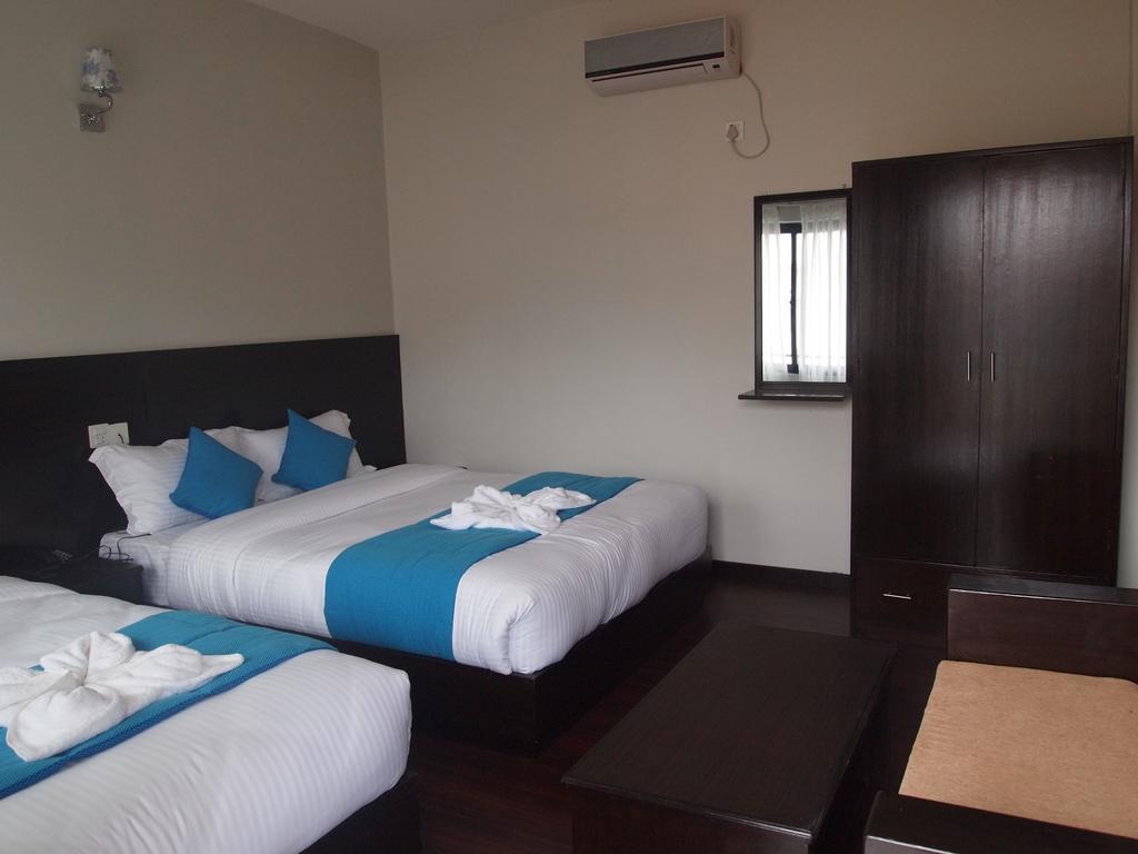 Hotel Swapna Bagh- Your Place ポカラ エクステリア 写真