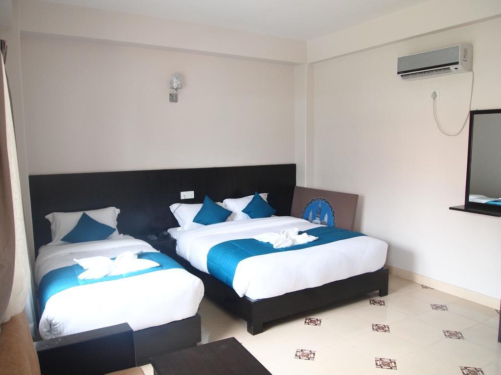 Hotel Swapna Bagh- Your Place ポカラ エクステリア 写真
