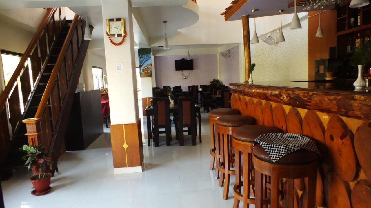Hotel Swapna Bagh- Your Place ポカラ エクステリア 写真